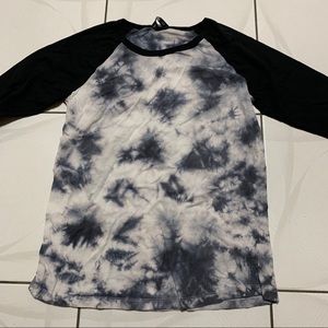 Amnesia Printed Baseball Tee